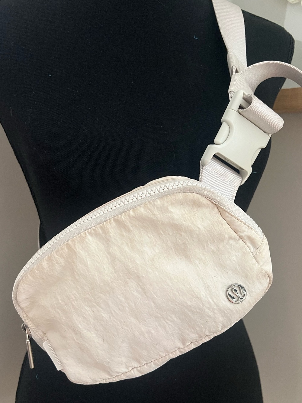 lululemon athletica Crossbody Belt Bag